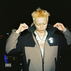 美女露胸秘网站
